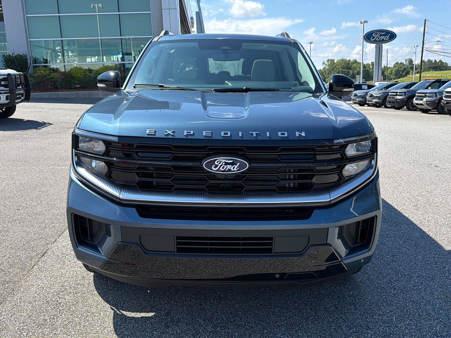 New 2027 Ford Expedition Platinum w/ Platinum Ultimate Package AWD/4WD image 13