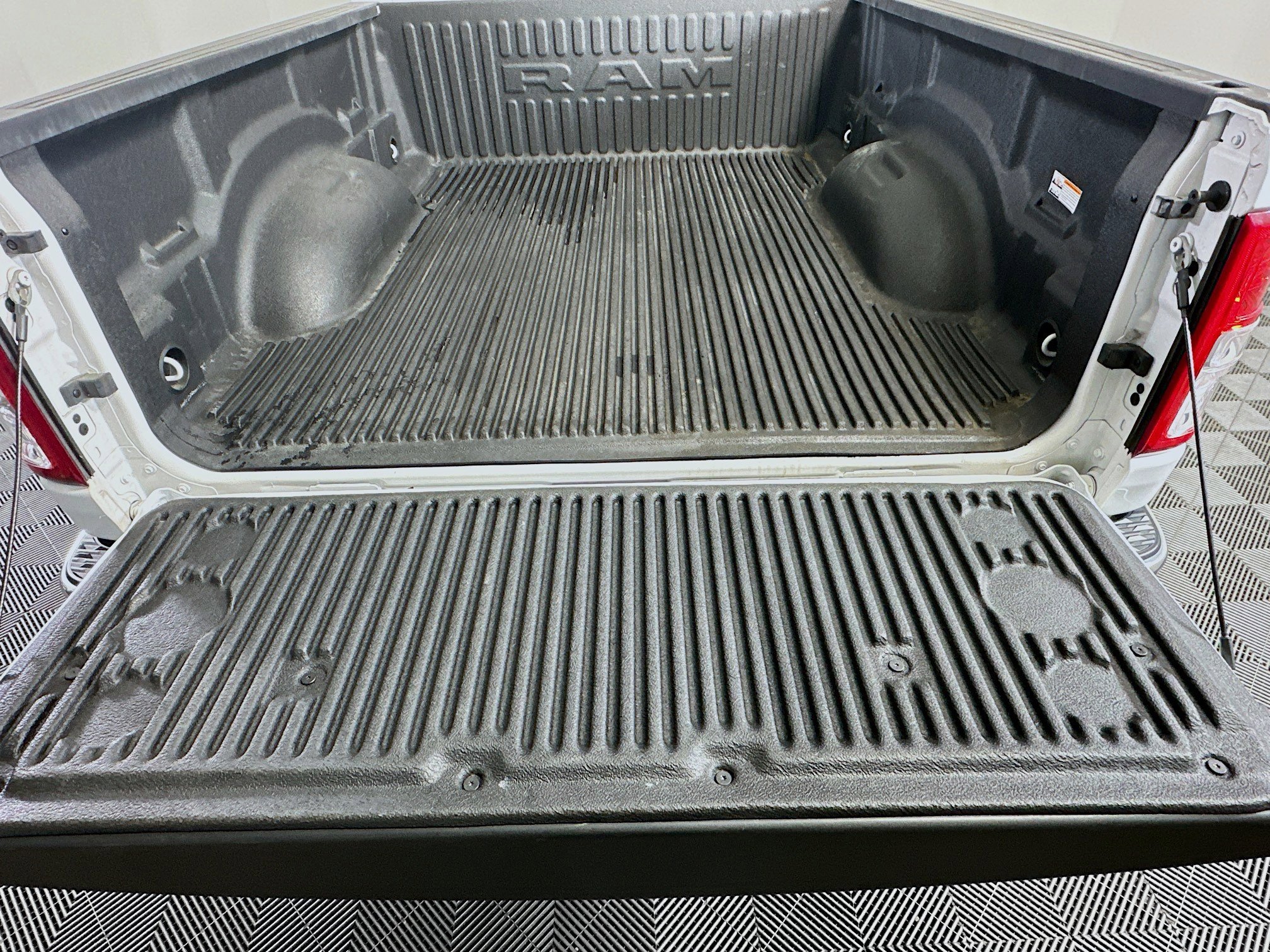 Used 2022 RAM 1500 Big Horn image 28