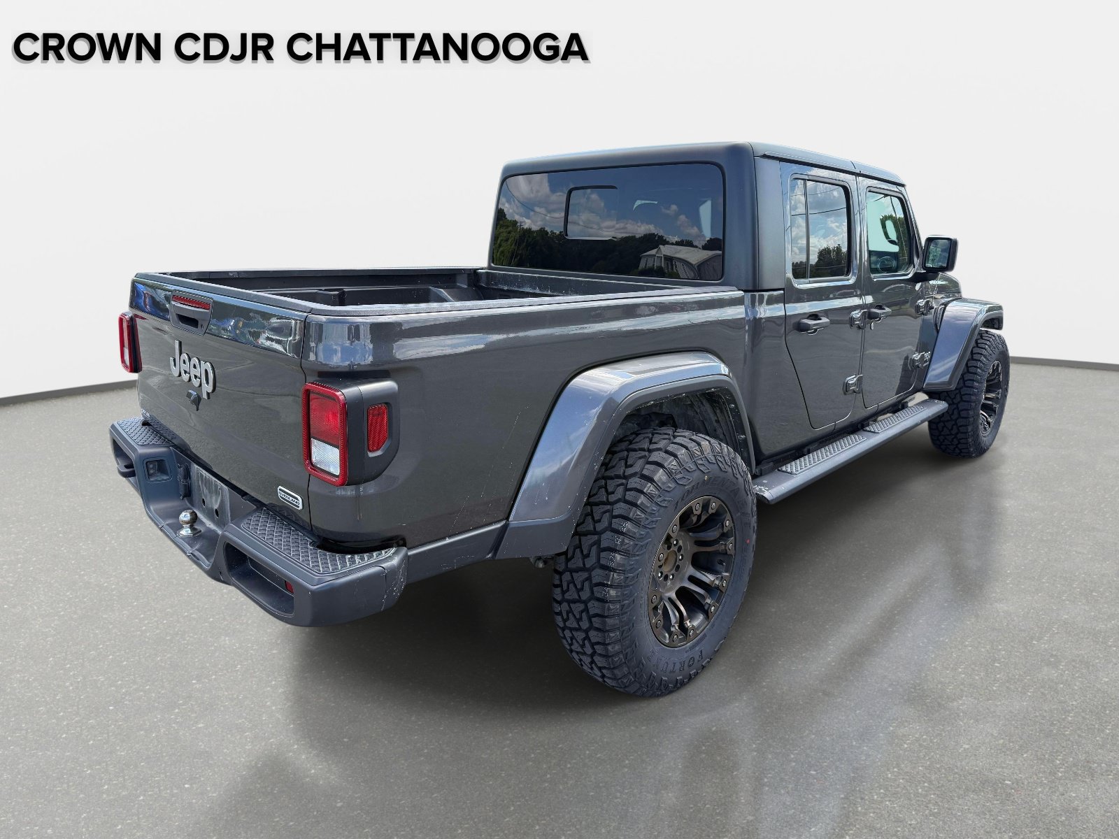 Used 2023 Jeep Gladiator Overland AWD/4WD image 5