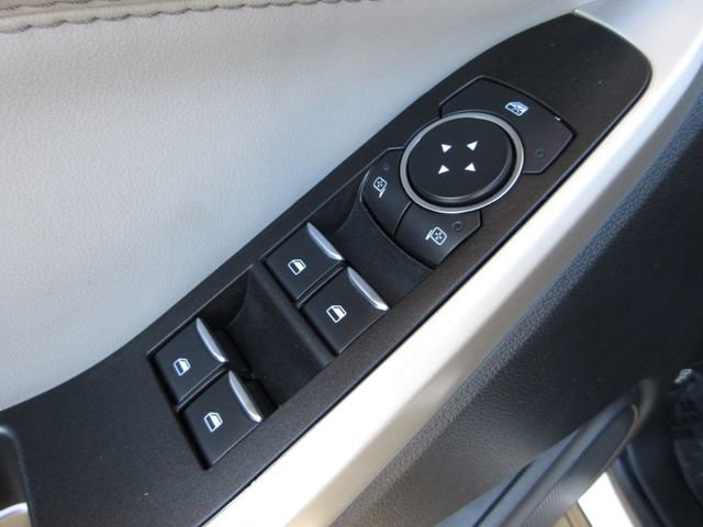 Certified 2022 Ford Explorer XLT w/ Equipment Group 202A image 10