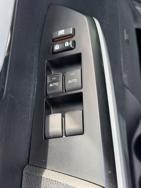 Used 2015 Toyota Tundra Limited w/ Limited Premium Package AWD/4WD image 19