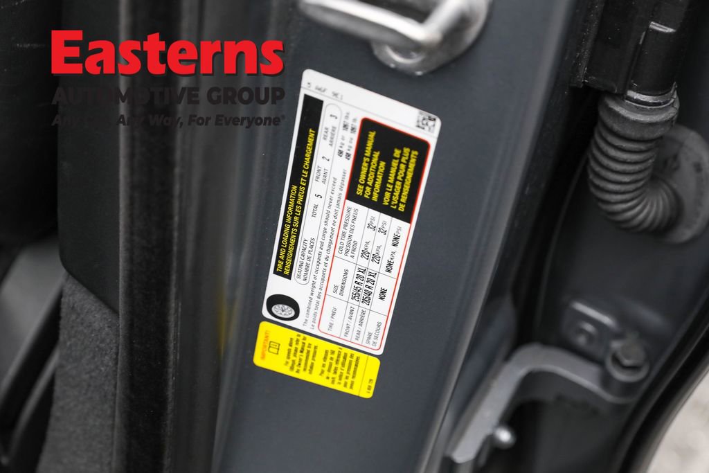 Used 2023 BMW 740i w/ Executive Package image 40