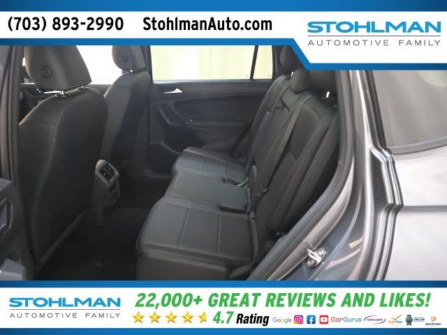 Used 2020 Volkswagen Tiguan SE R-Line image 28