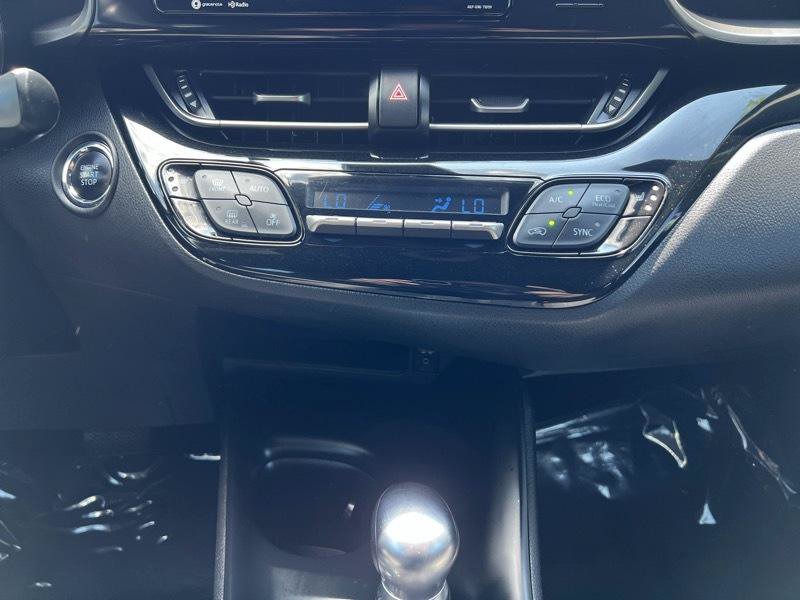 Used 2018 Toyota C-HR XLE FWD image 14