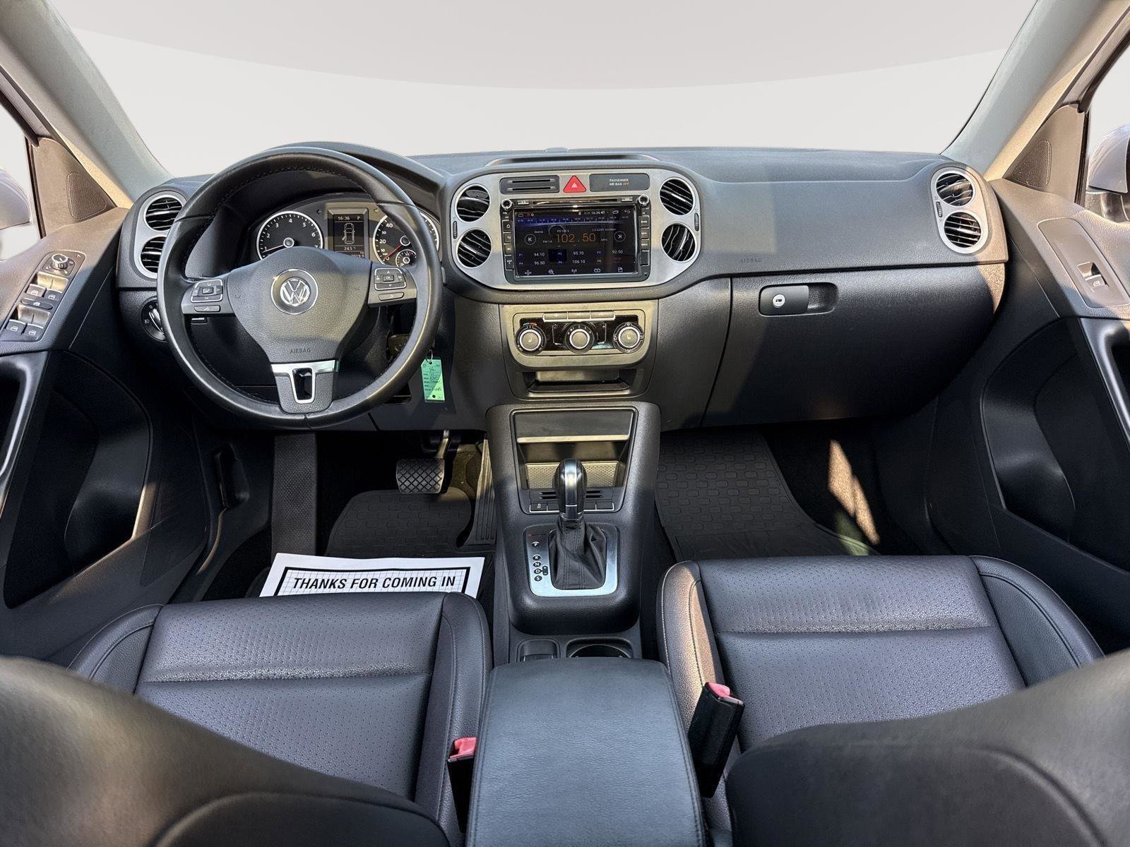 Used 2011 Volkswagen Tiguan SE image 17