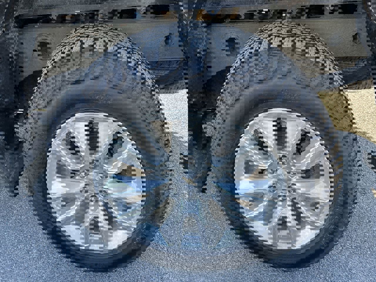 Used 2023 Chevrolet Silverado 1500 Custom image 10