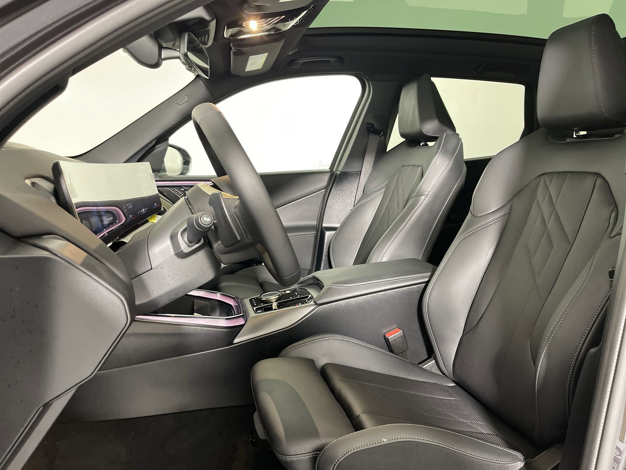 Used 2025 BMW X3 xDrive30i w/ Premium Package image 5