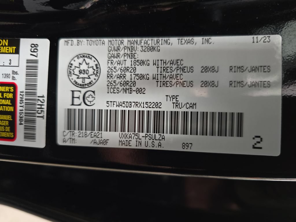 Used 2024 Toyota Tundra Limited AWD/4WD image 40
