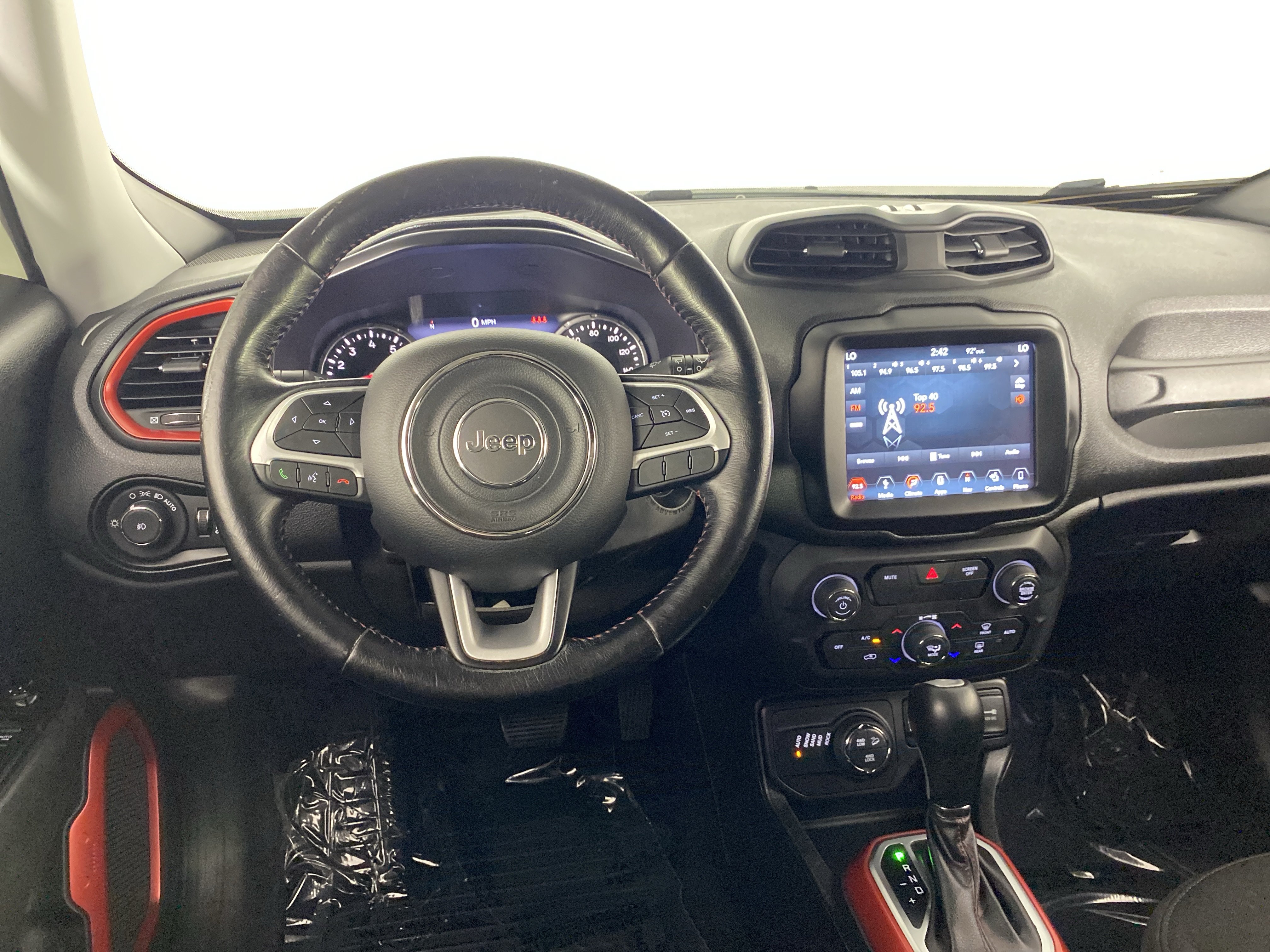 Used 2019 Jeep Renegade Trailhawk w/ UConnect 8.4 Nav Group AWD/4WD image 21