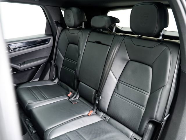 Used 2019 Porsche Cayenne image 27