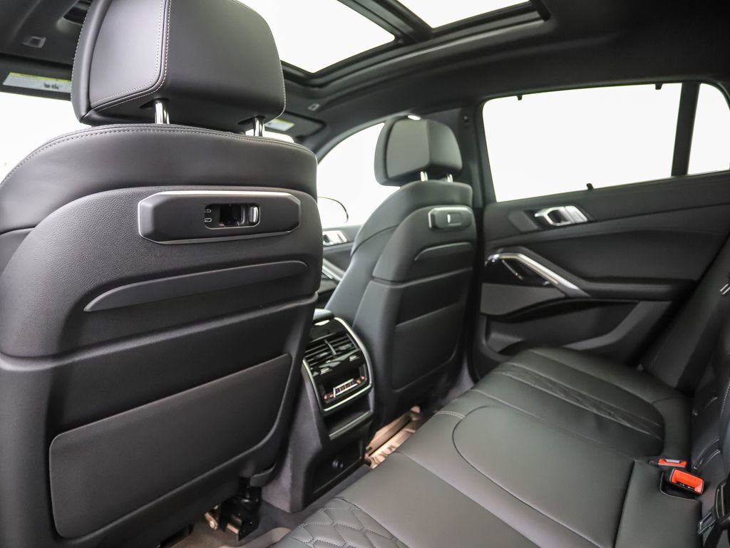 New 2026 BMW X6 xDrive40i w/ Executive Package image 20
