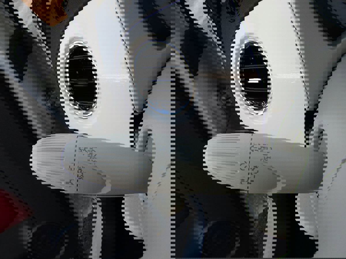 Used 2012 FIAT 500 Pop w/ Bose Premium Audio Pkg image 9