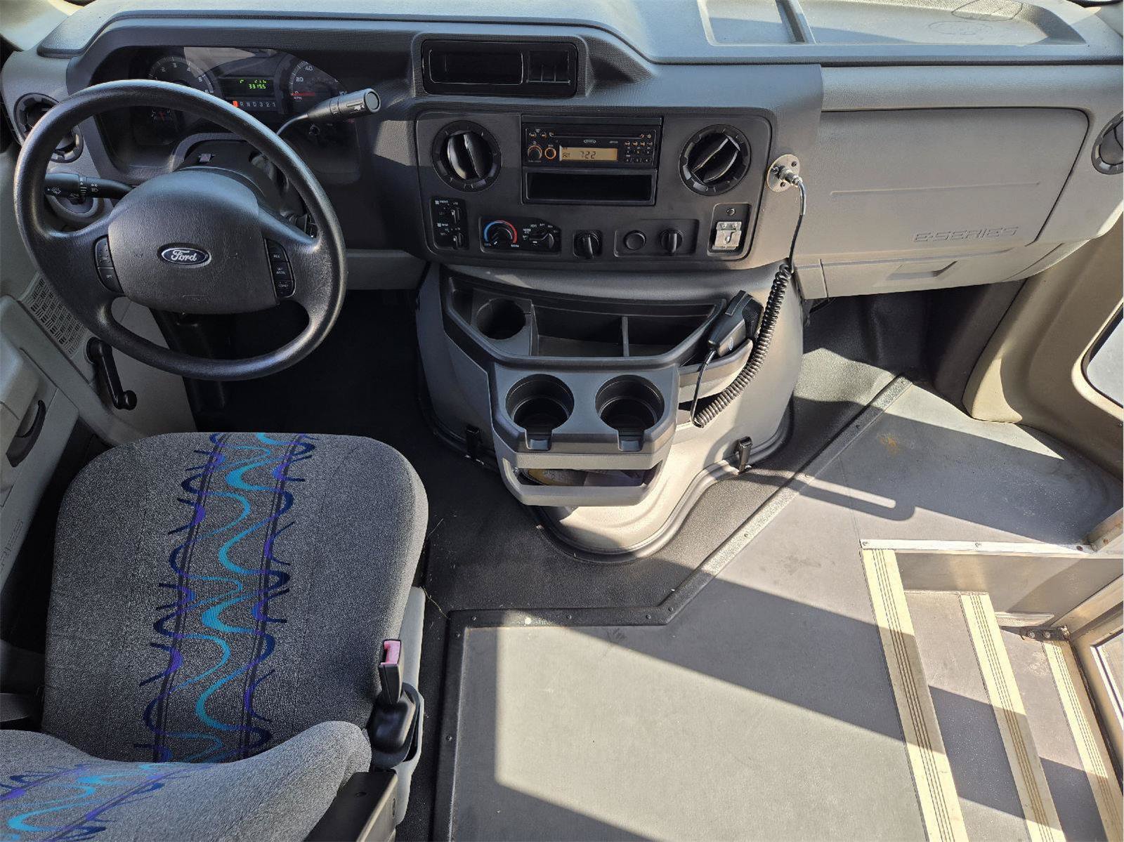 Used 2015 Ford E-450 and Econoline 450 Super Duty w/ Shuttle Bus Prep Package RWD image 24