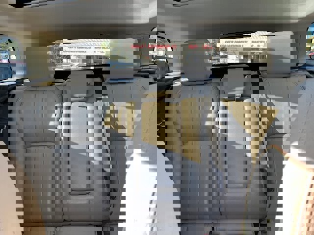 Used 2018 Land Rover Range Rover Evoque SE image 12