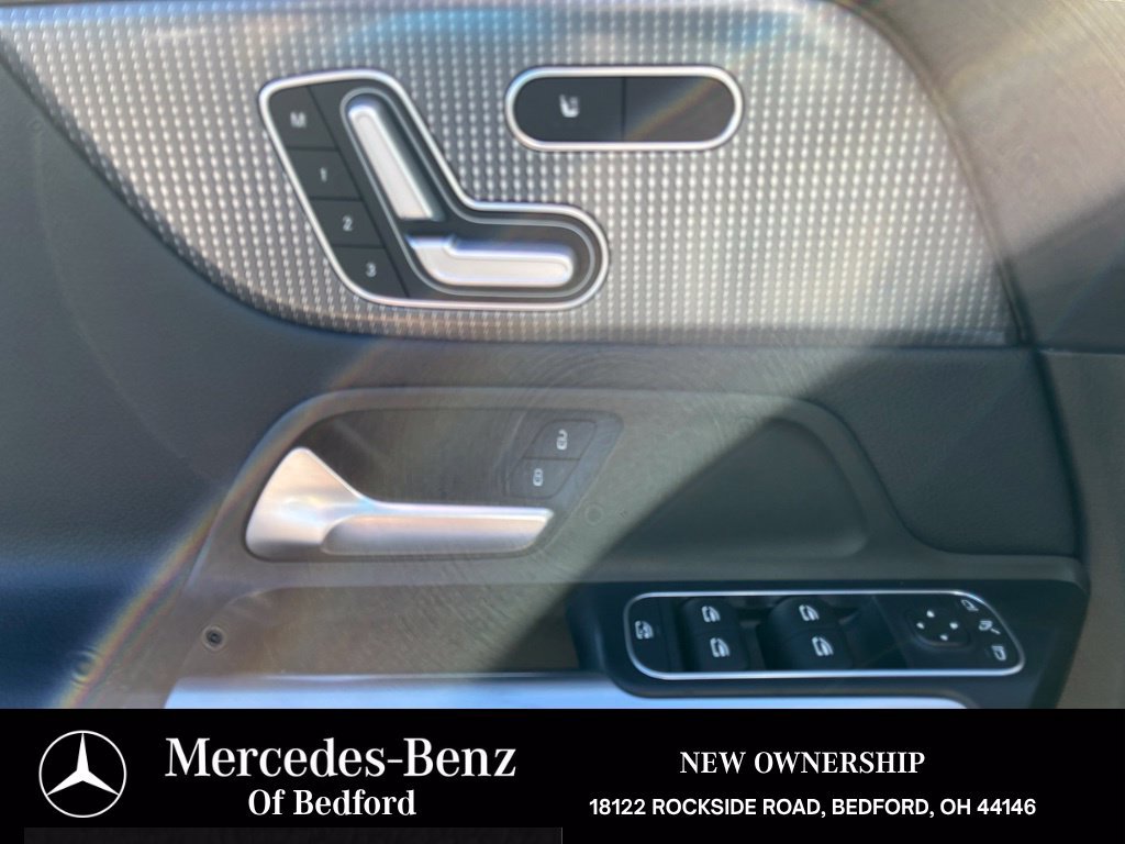 Used 2020 Mercedes-Benz GLB 250 4MATIC image 12