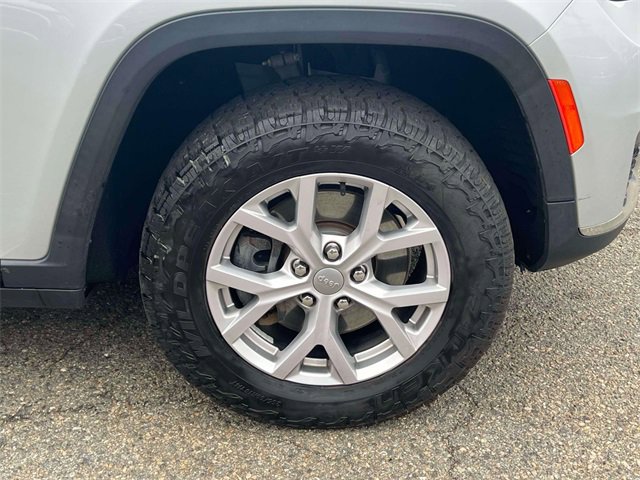 Used 2021 Jeep Grand Cherokee L Limited image 11