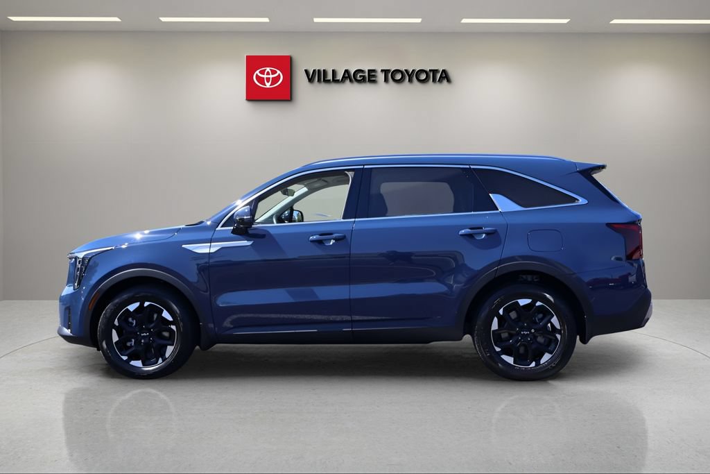 Used 2026 Kia Sorento S FWD image 2
