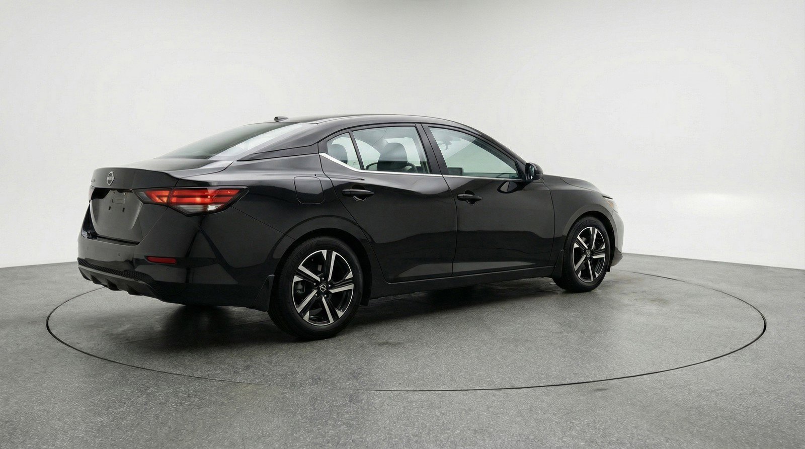 Used 2025 Nissan Sentra SV FWD image 9