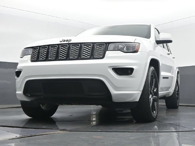 Used 2019 Jeep Grand Cherokee Altitude AWD/4WD image 48