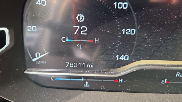 Used 2024 GMC Yukon XL Denali image 13