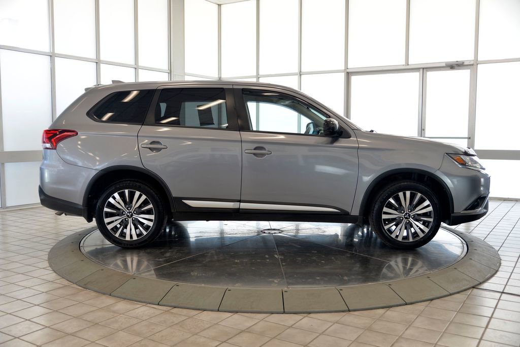Used 2019 Mitsubishi Outlander ES image 9