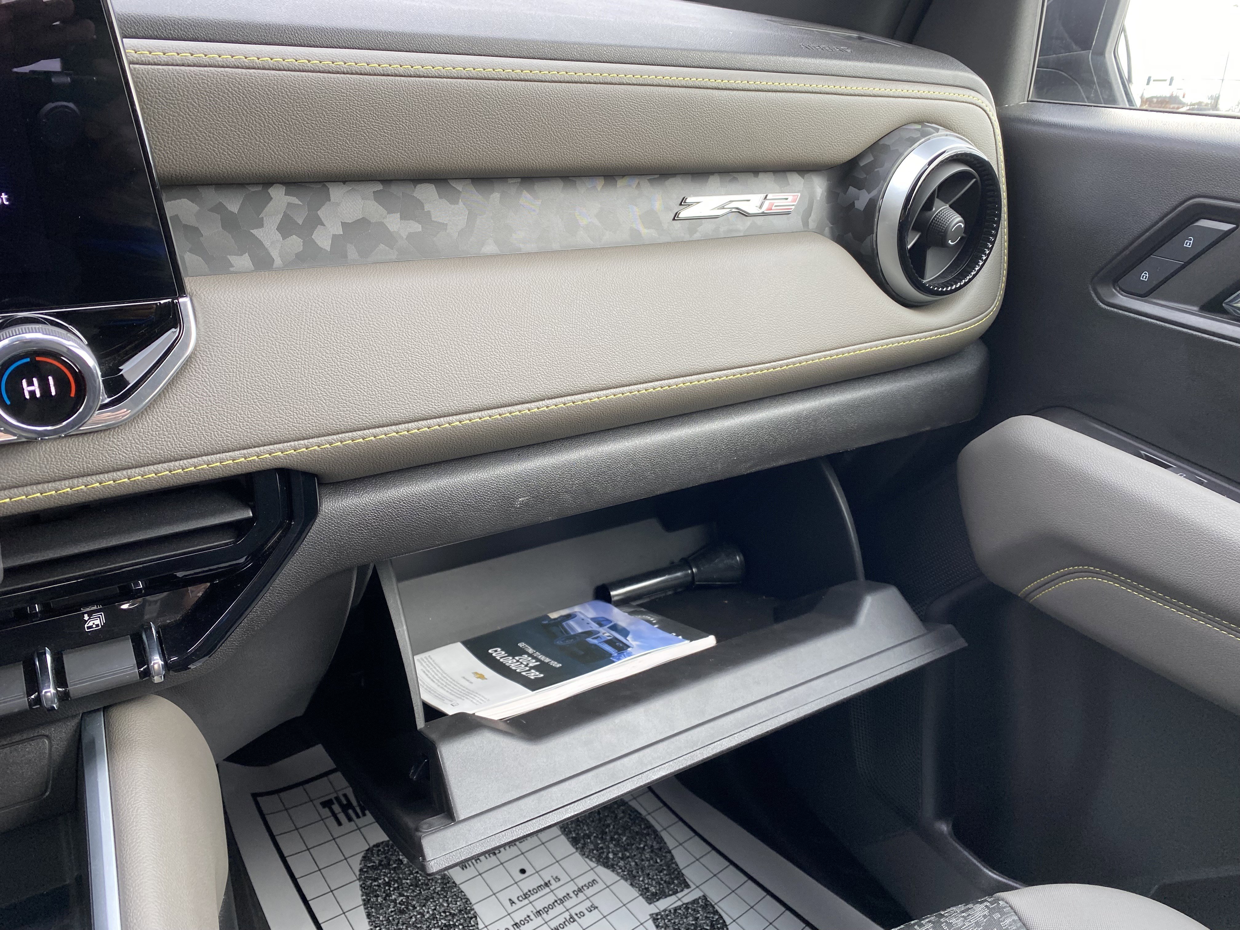 Used 2024 Chevrolet Colorado ZR2 w/ Safety Package image 30