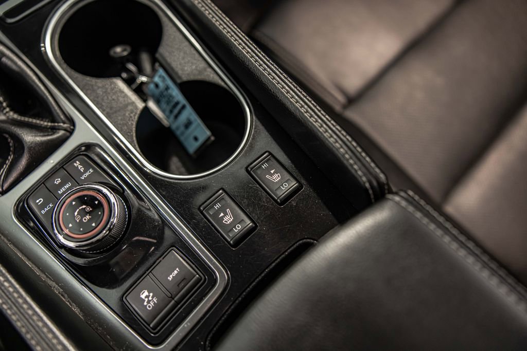 Used 2023 Nissan Maxima SL FWD image 30