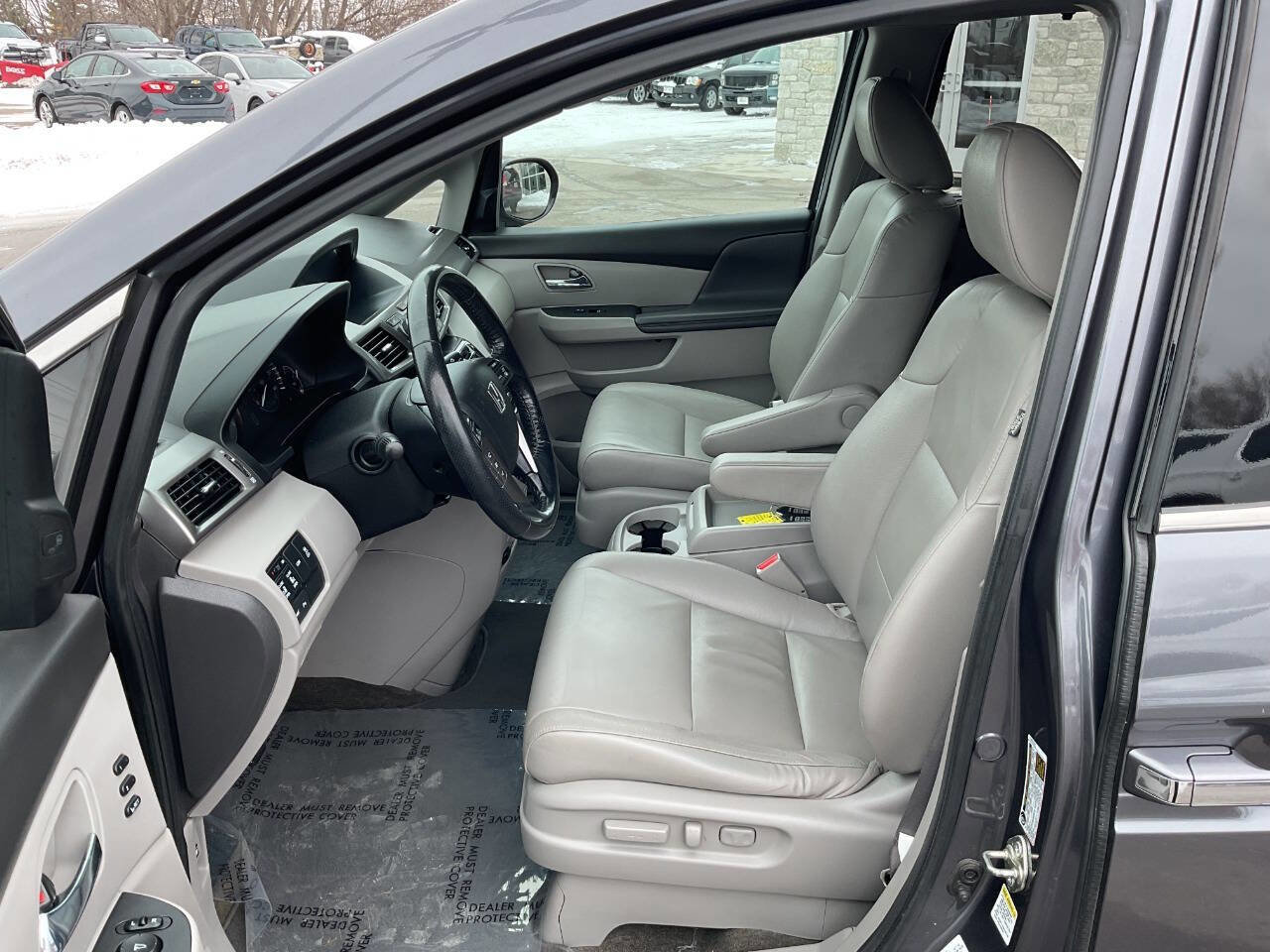 Used 2017 Honda Odyssey Touring Elite image 13