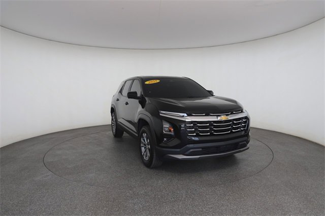 Used 2025 Chevrolet Equinox LT w/ Safety and Technology Package image 29