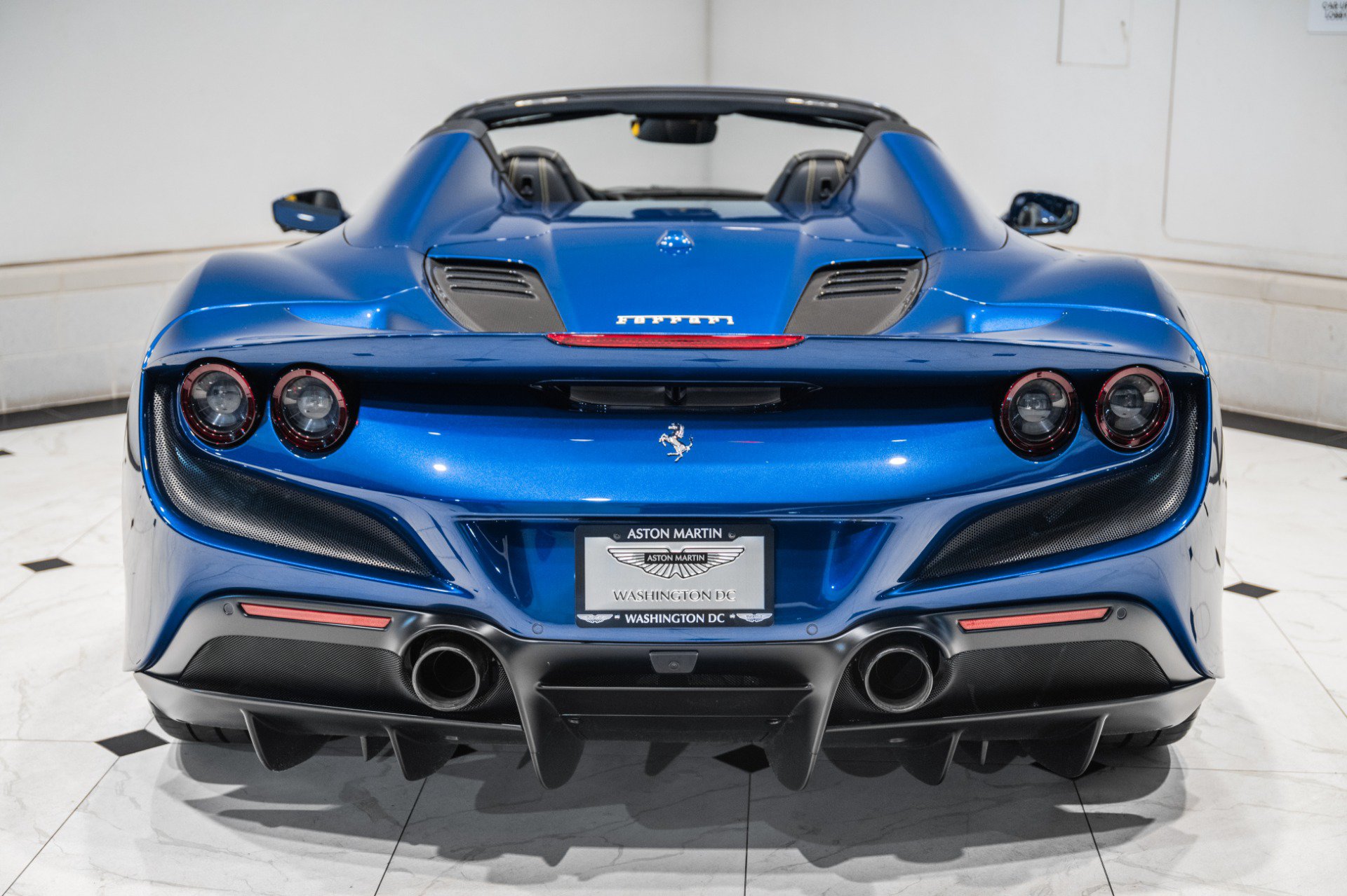 Used 2023 Ferrari F8 Tributo RWD image 8