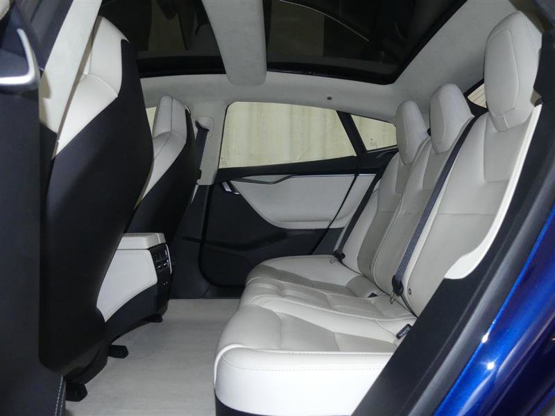 Used 2018 Tesla Model S AWD image 22