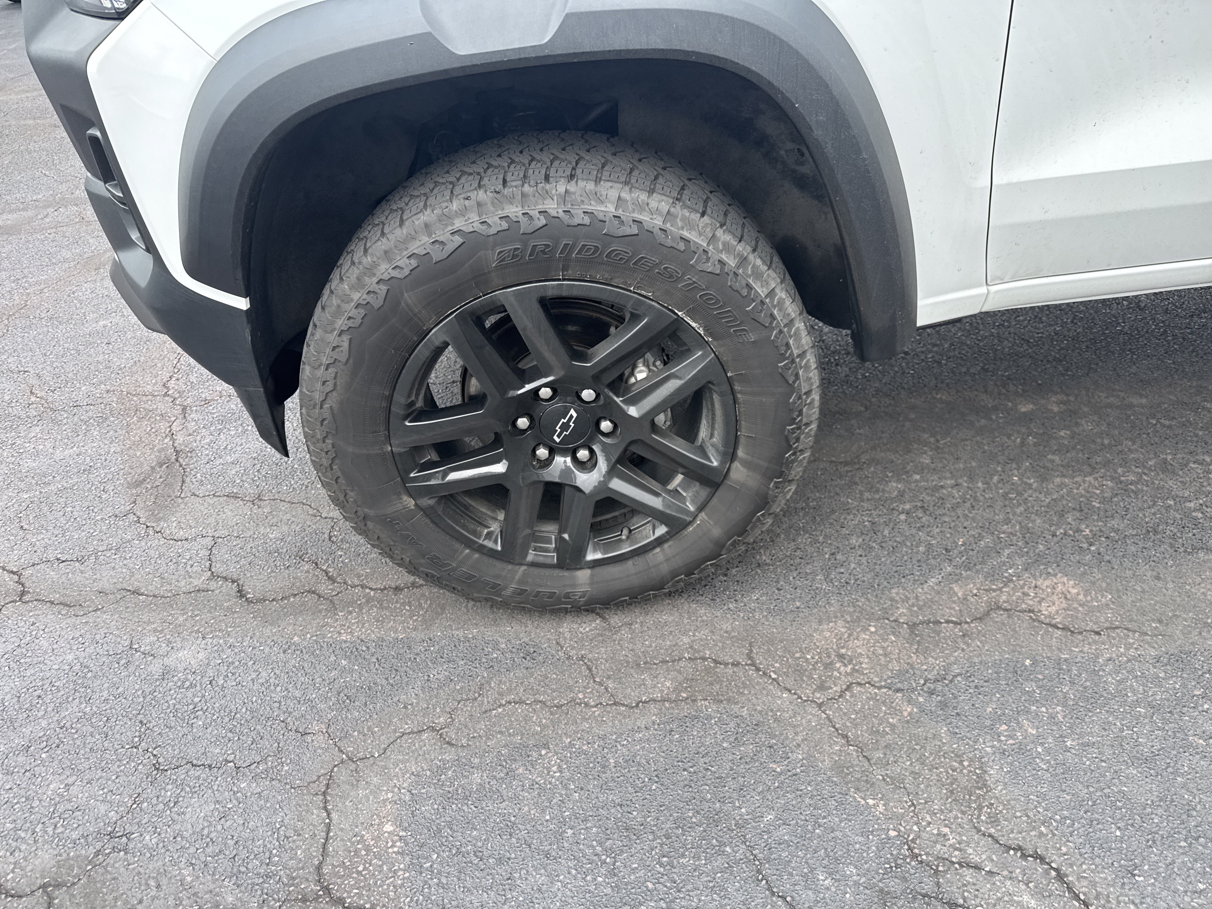 Used 2024 Chevrolet Colorado Trail Boss w/ Safety Package AWD/4WD image 11