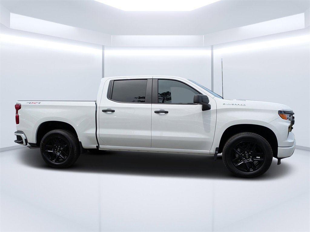 New 2026 Chevrolet Silverado 1500 Custom image 2