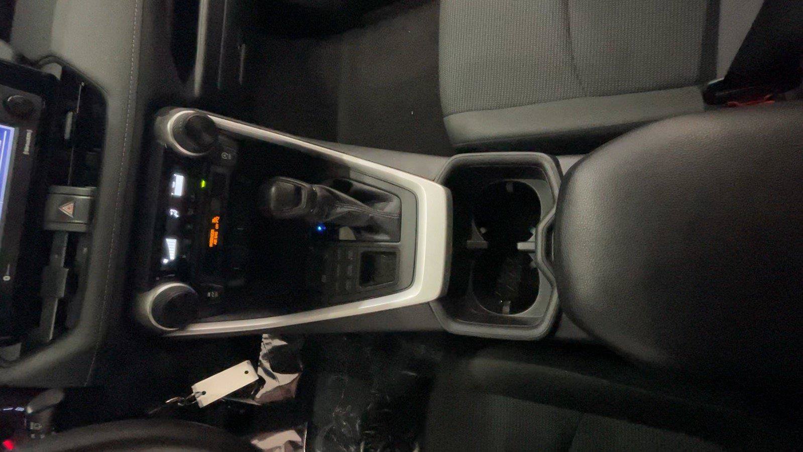 Used 2022 Toyota RAV4 LE AWD/4WD image 40