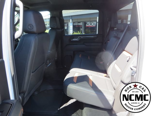 Used 2025 GMC Sierra 2500 AT4 AWD/4WD image 40