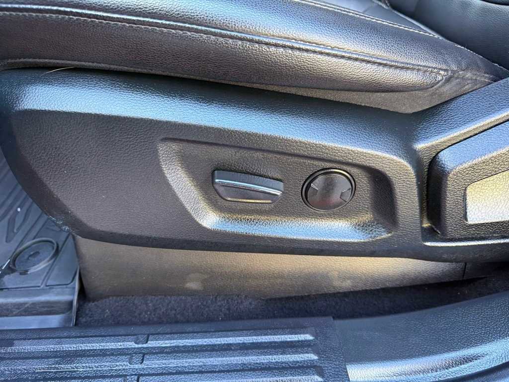 Used 2022 Ford Ranger Lariat w/ Equipment Group 501A High image 5