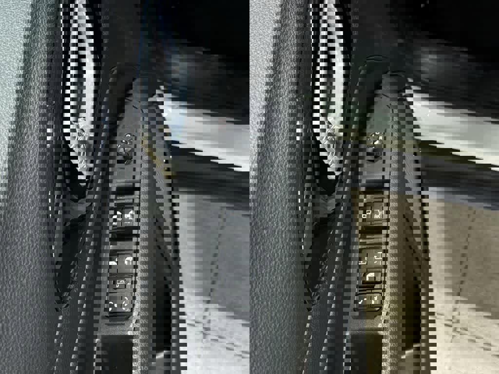 Used 2024 Jeep Compass Trailhawk image 22