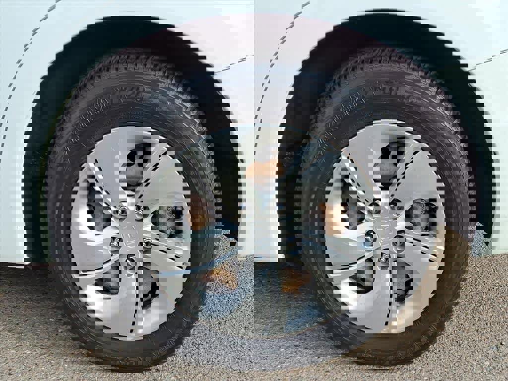 Used 2013 Honda Civic LX image 5