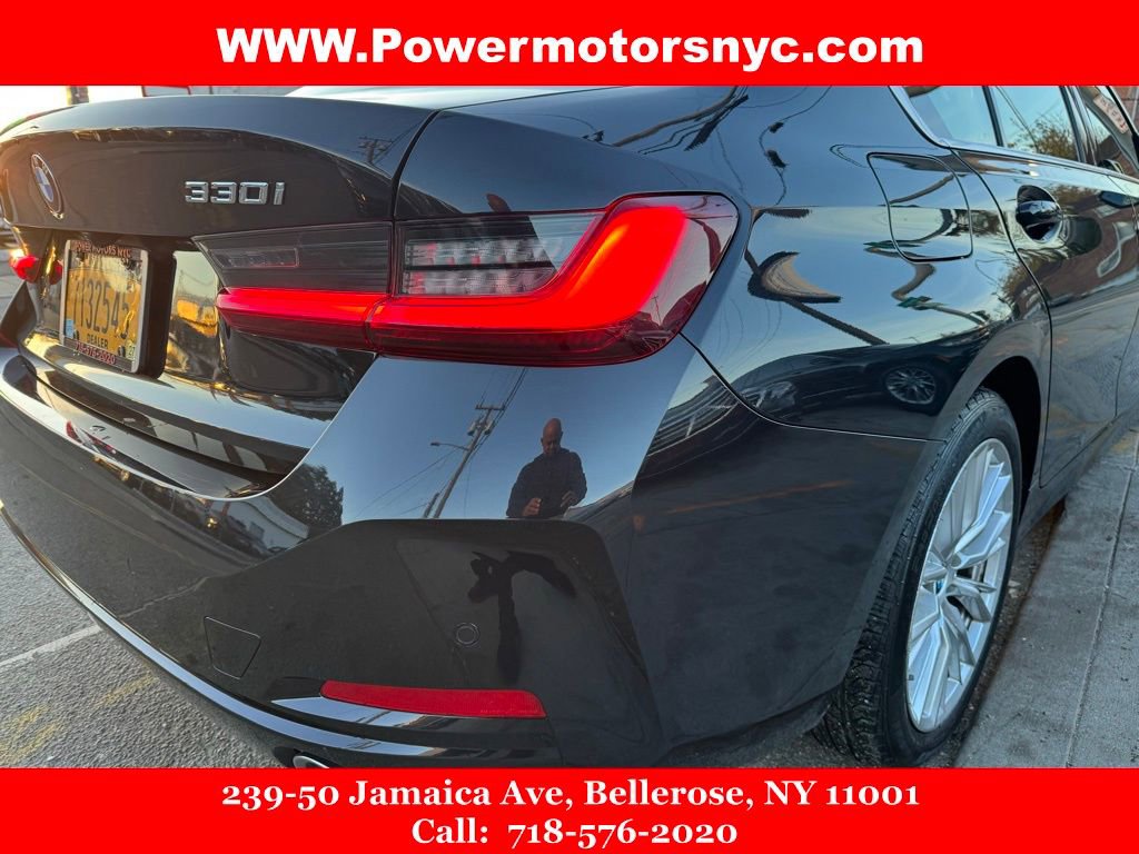 Used 2024 BMW 330i Sedan w/ Convenience Package image 14