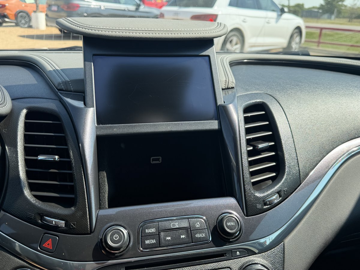 Used 2015 Chevrolet Impala LTZ FWD image 28