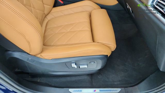 Used 2023 BMW X5 xDrive40i w/ M Sport Package AWD/4WD image 22