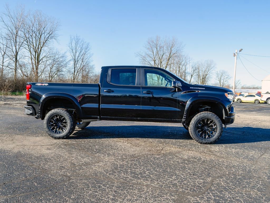 Used 2024 Chevrolet Silverado 1500 RST w/ Convenience Package II AWD/4WD image 3