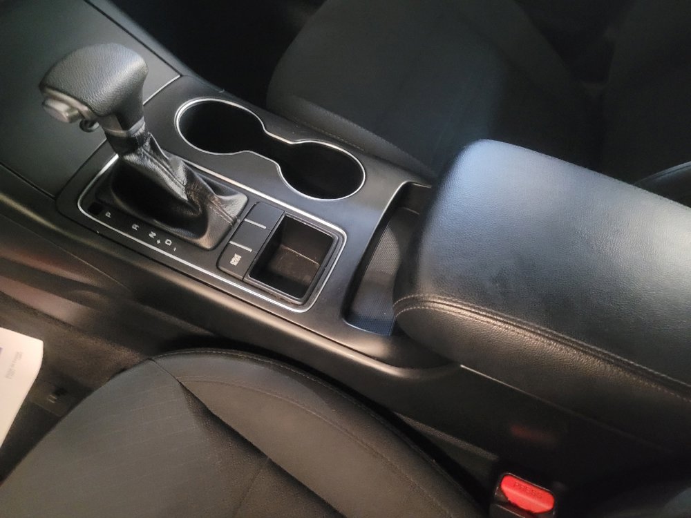Used 2020 Kia Sorento LX image 26