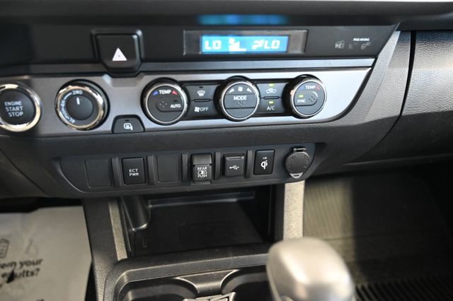 Used 2023 Toyota Tacoma TRD Off-Road AWD/4WD image 18