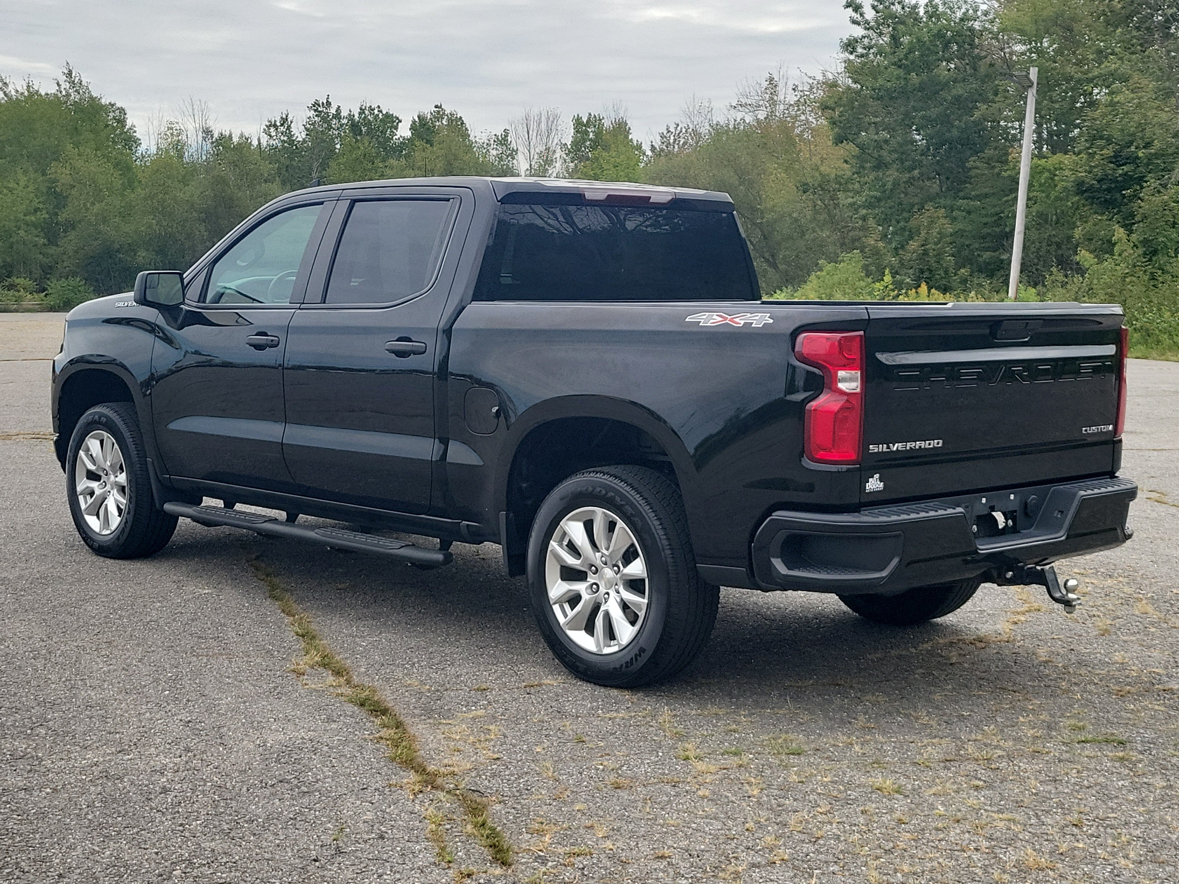 Used 2021 Chevrolet Silverado 1500 Custom AWD/4WD image 7