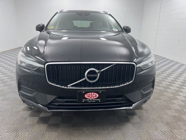 Used 2021 Volvo XC60 T5 Momentum w/ Protection Package Premier image 3