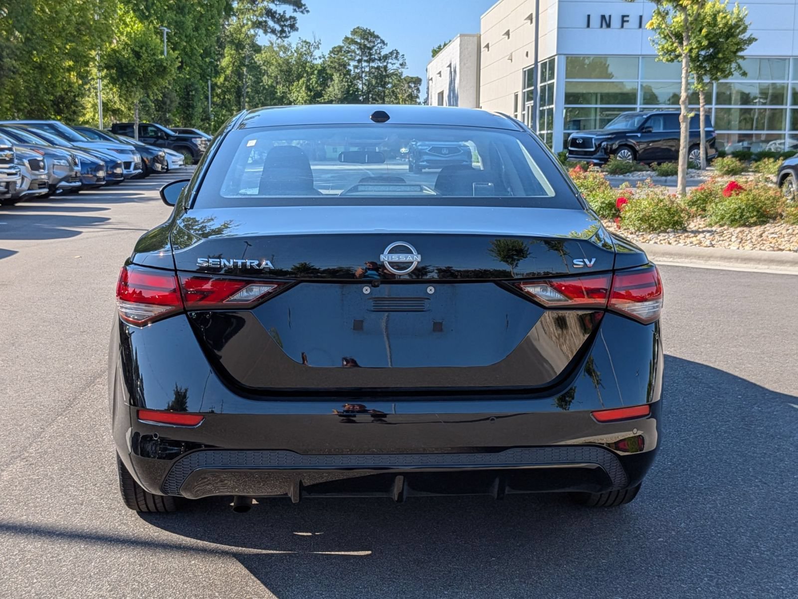 Used 2024 Nissan Sentra SV FWD image 4