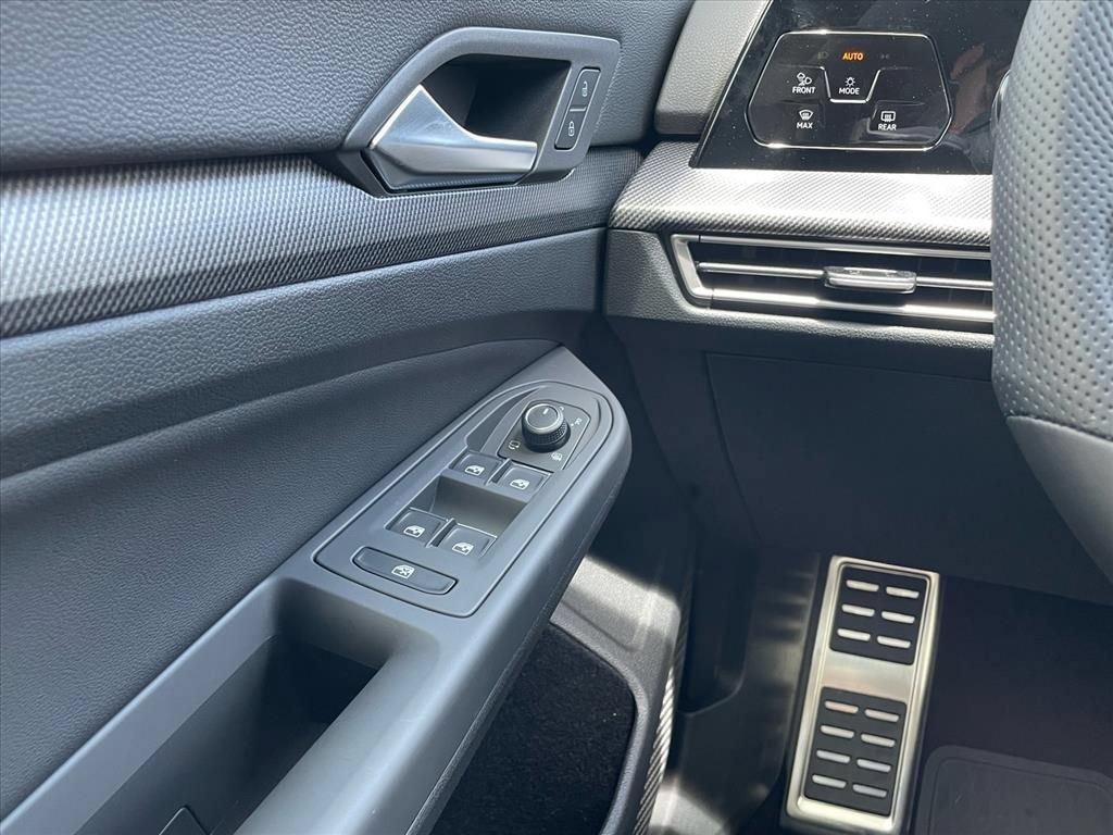 New 2026 Volkswagen Golf AWD/4WD image 9