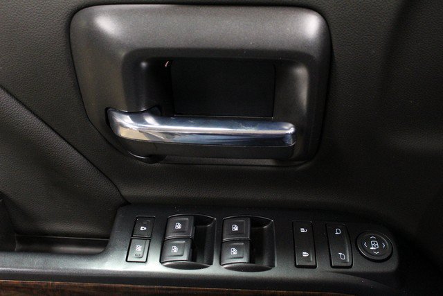 Used 2019 GMC Sierra 1500 SLE w/ SLE Value Package AWD/4WD image 17