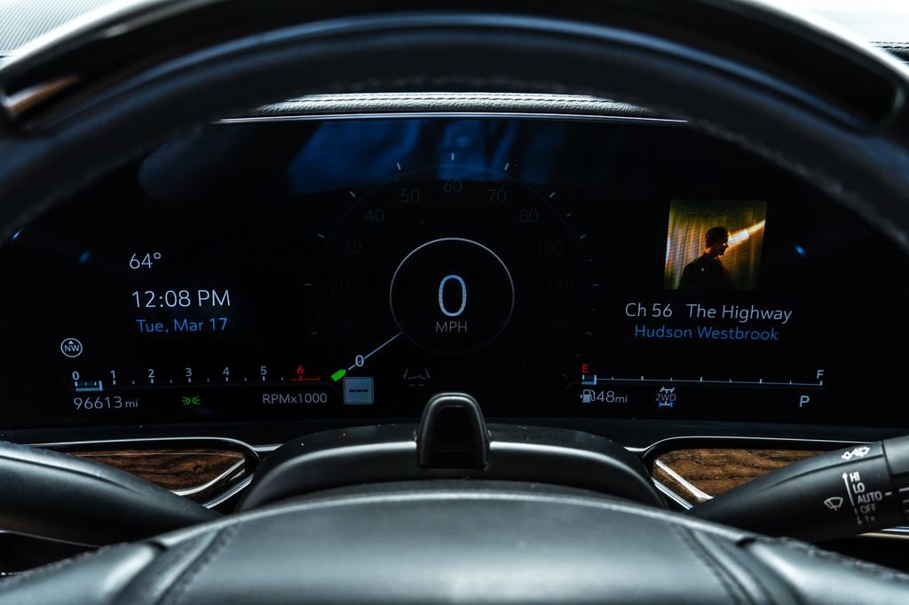 Used 2022 Cadillac Escalade Sport Platinum w/ Heavy-Duty Trailer Package image 15